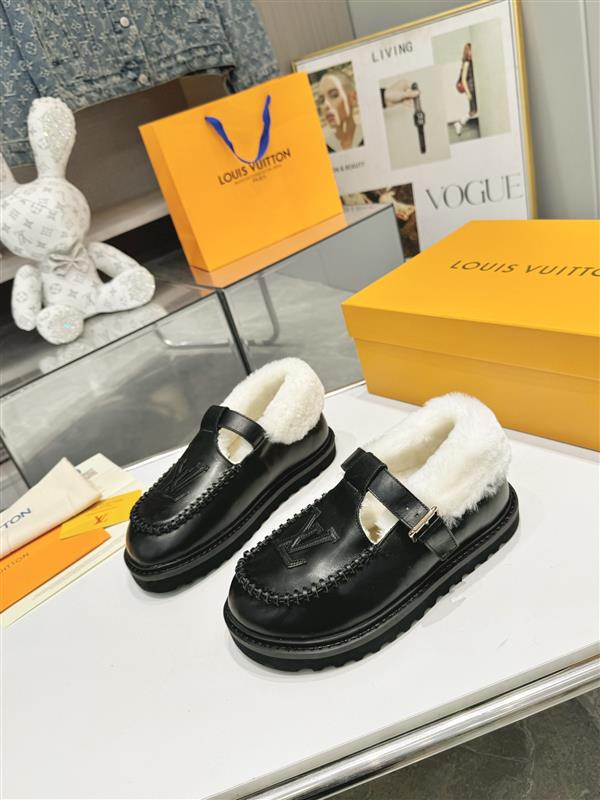 2025126104517945 300